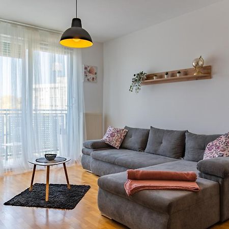 Brand New - Selfcheckins 24 - Zagreb - Garage - Loggia - New - Luxury Apartment Exterior photo
